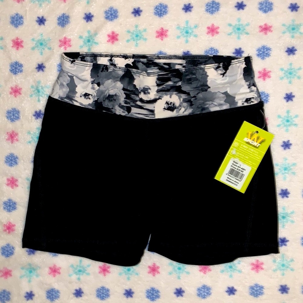 Floral workout bundle πΈπ€π€ - Picture 11 of 11